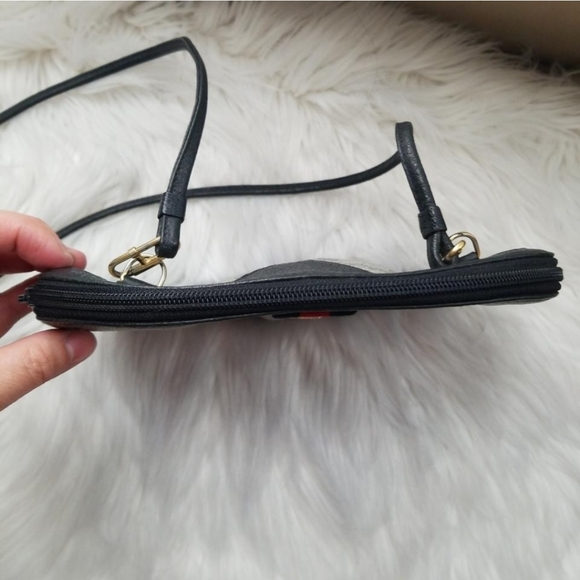 Authentic Vintage Gucci Crossbody Clutch Bag - Picture 9 of 11